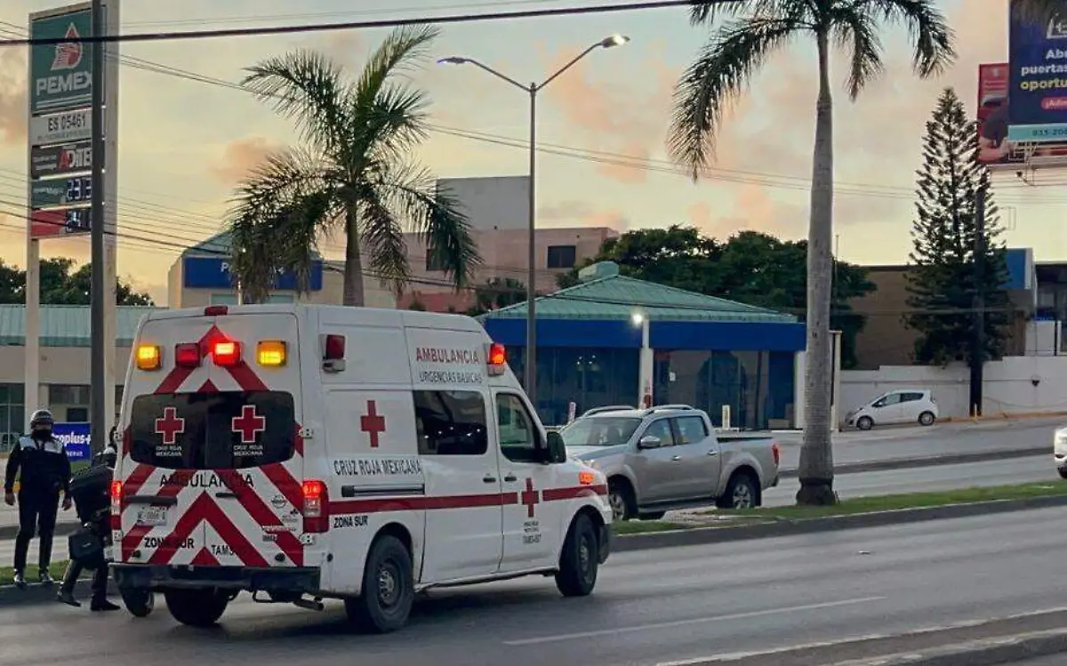 Mujer de la tercera edad es arrollada por vehículo en la prolongación de Avenida Hidalgo Yadira Hernández (2)